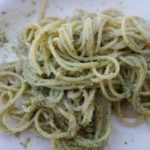 spaghetti al pesto di rucola ed uova di sarda