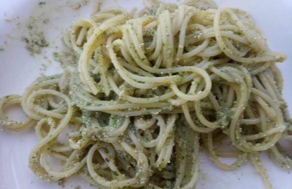 spaghetti alle uova di sarda