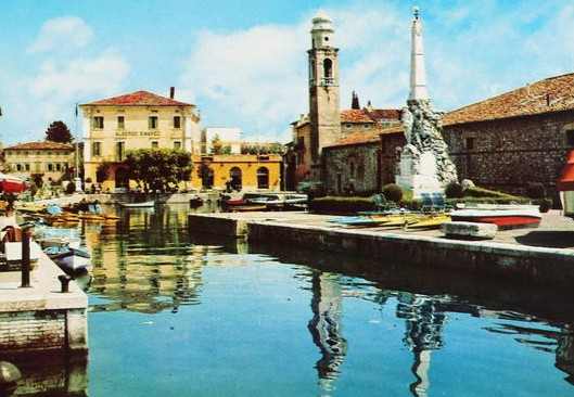 LAZISE IN UNA VECCHIA CARTOLINA