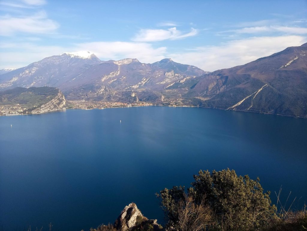 NAGO E TORBOLE VISTI DA PREGASINA