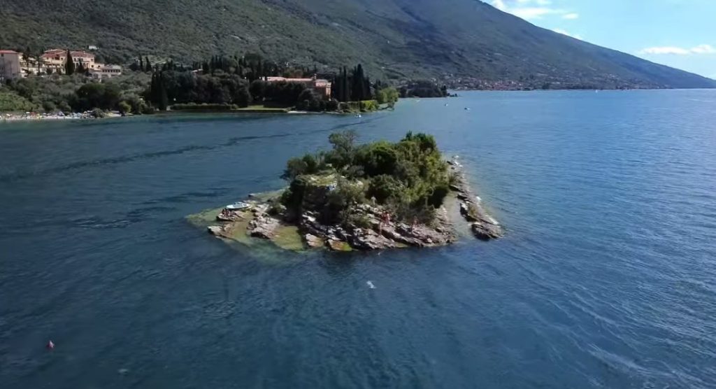 ISOLA DELL' OLIVO